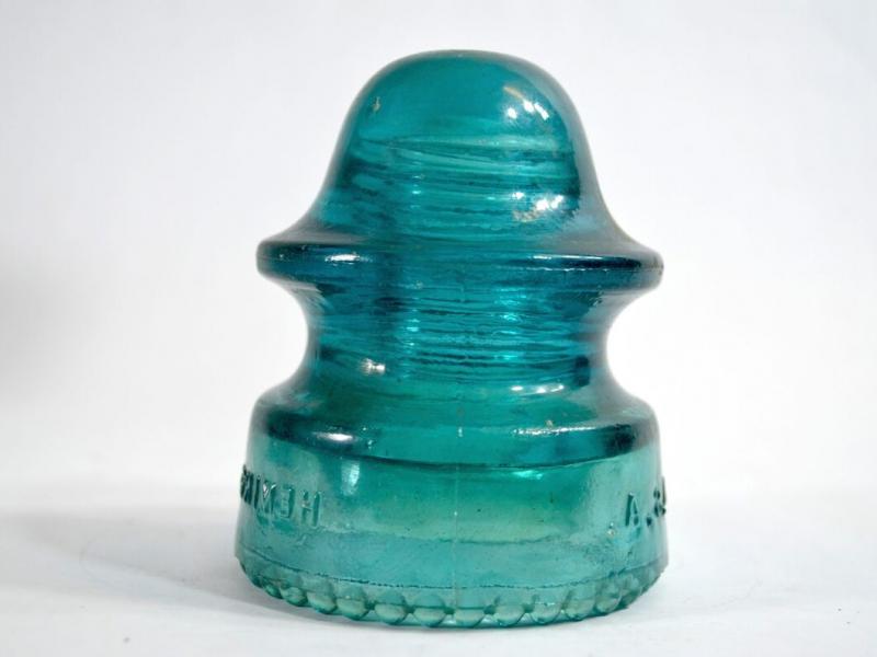 Стеклянные изоляторы