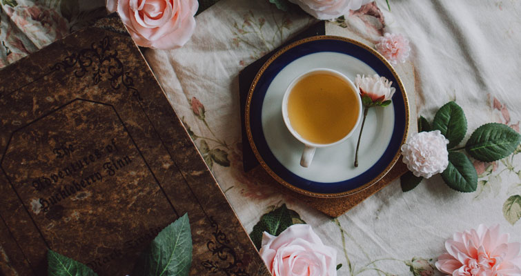 Розовые чаи можно подсластить стевией или медом
